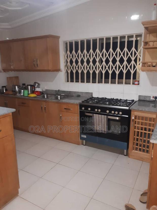 5bdrm House in Adenta Housing Down for sale photo 7