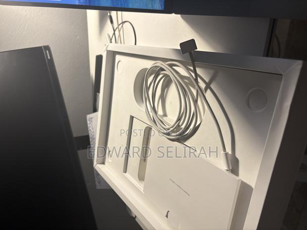 Laptop Apple MacBook Pro 16GB Apple M1 Pro SSD 1T photo 6