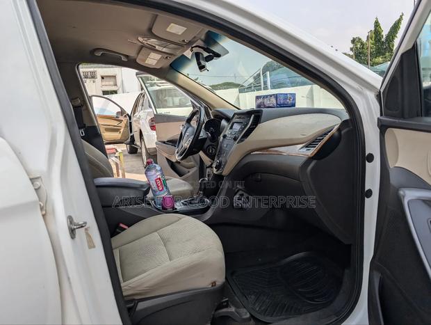 Hyundai Santa Fe Sport 2013 White photo 10