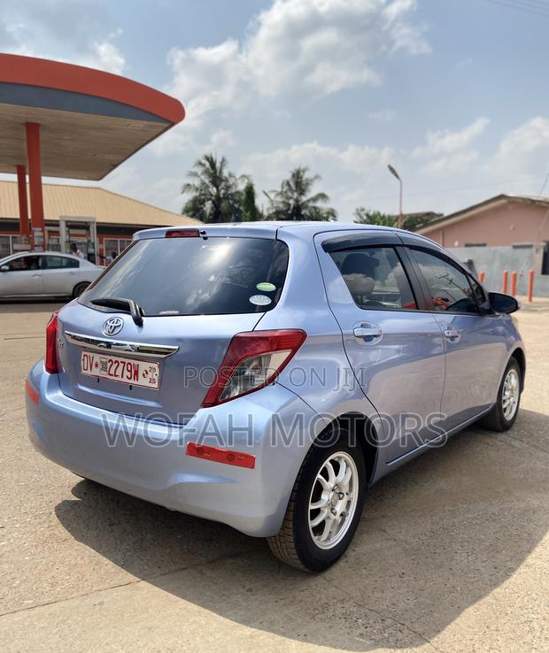 Toyota Vitz 2013 Blue