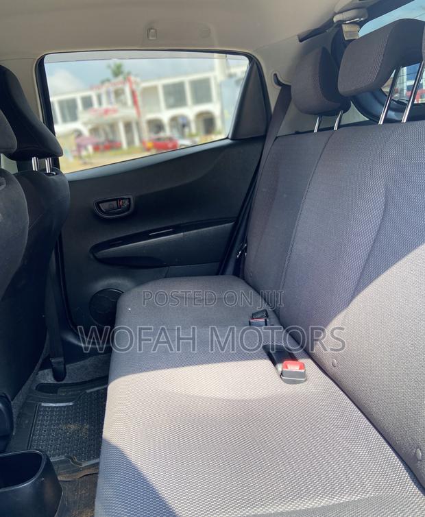 Toyota Vitz 2013 Blue