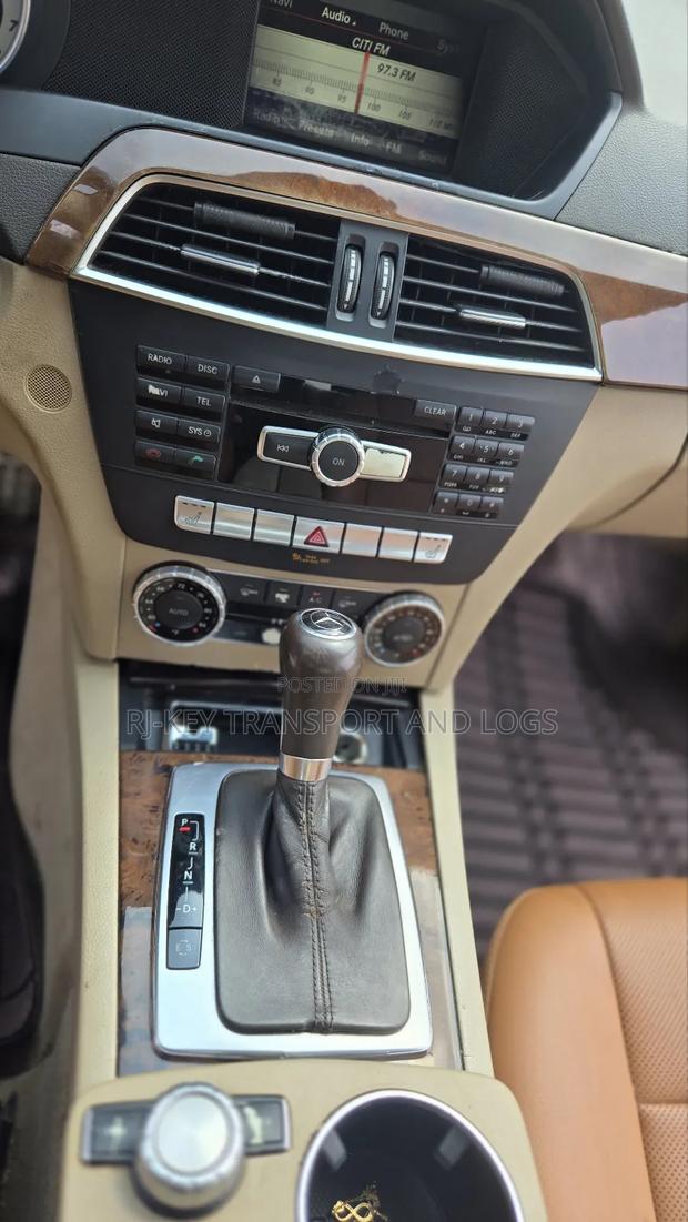 Mercedes-Benz C250 2014 Brown photo 5