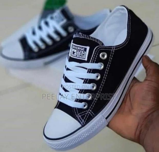 Converse Chuck Taylor All Star Low-Top Canvas Sneakers