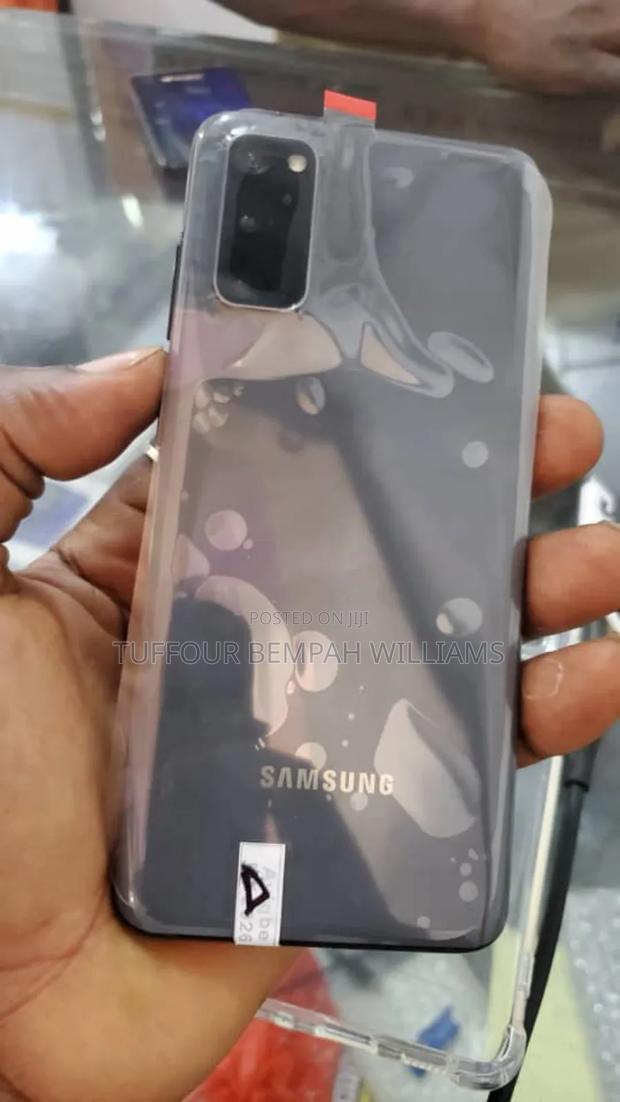 Samsung Galaxy S20 128 GB Black photo 2