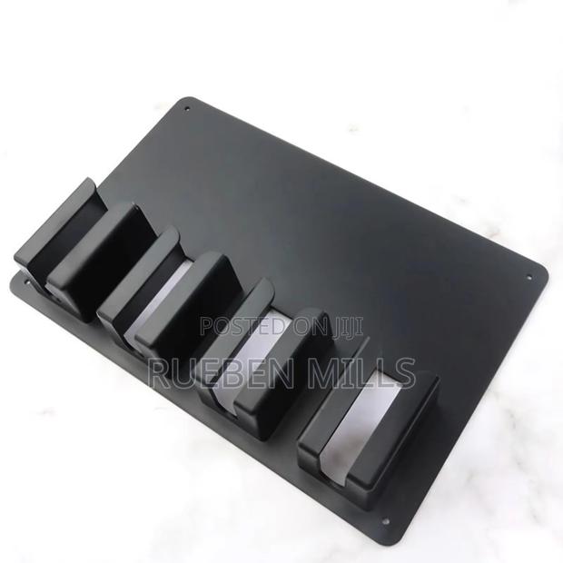 Plastic Frame for Holding Barbering Machine Hair Clipper photo 2