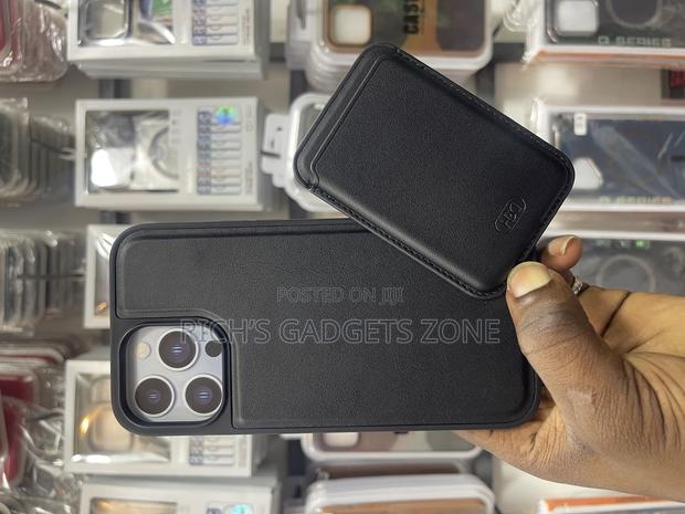 The Deh Magsafe Duo: Slim Case + Detachable Wallet photo 2