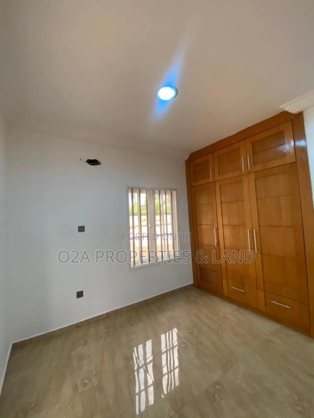 3bdrm House in Ayi-Mensah, Ga East Municipal for sale photo 8