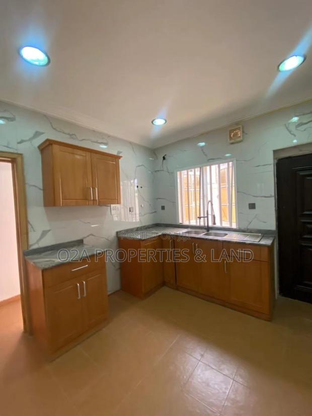 3bdrm House in Ayi-Mensah, Ga East Municipal for sale photo 11