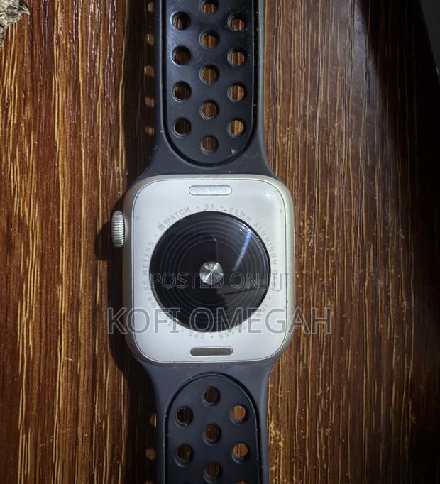 Apple Watch Series Se 2nd Generation photo 3