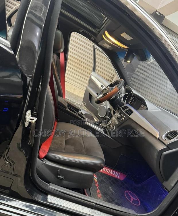 Mercedes-Benz C250 2013 Black