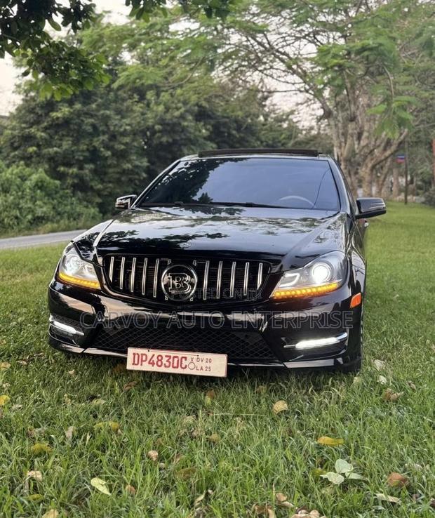 Mercedes-Benz C250 2013 Black