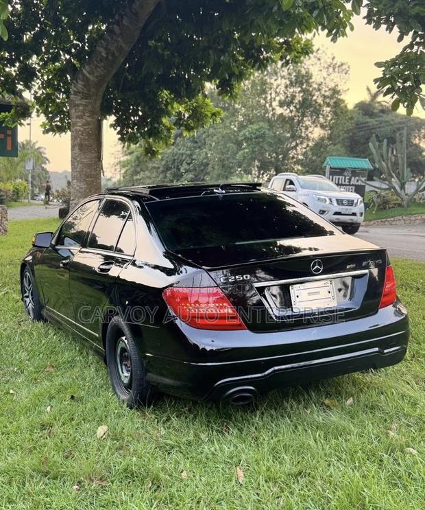 Mercedes-Benz C250 2013 Black