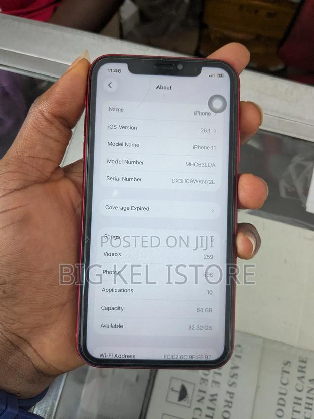 Apple iPhone 11 64 GB Red photo 4