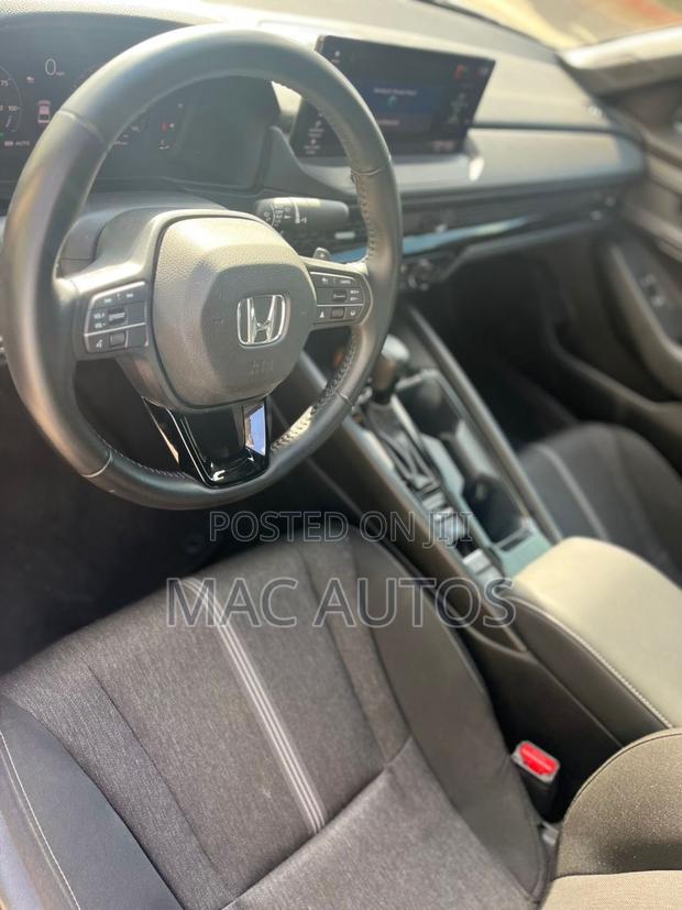 Honda Accord 2024 Silver photo 6