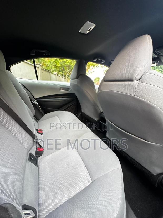 Toyota Corolla SE 2021 Red