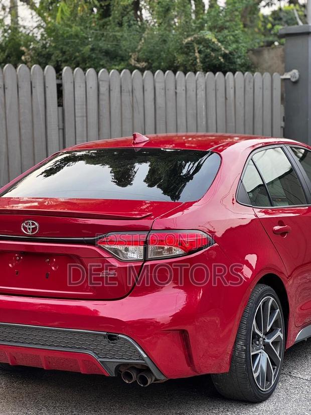 Toyota Corolla SE 2021 Red