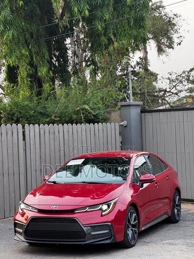 Toyota Corolla SE 2021 Red