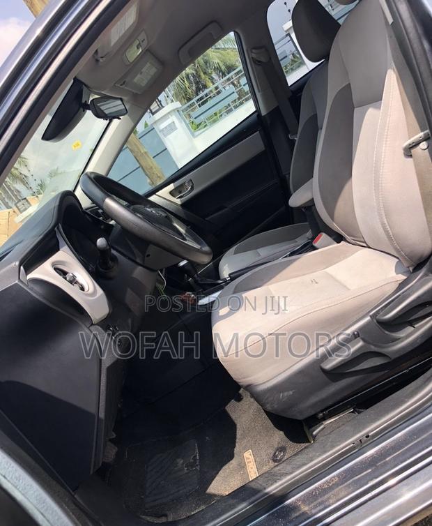 Toyota Corolla 2018 Gray