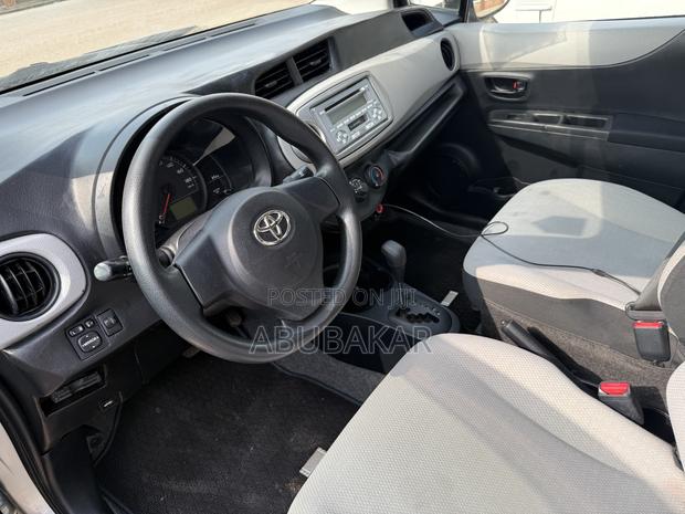 Toyota Vitz 2012 Gray