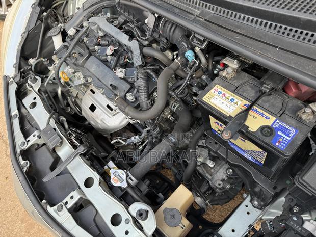 Toyota Vitz 2012 Gray