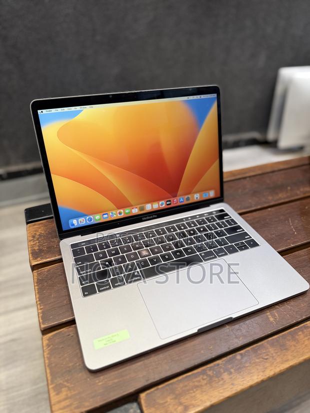 Laptop Apple MacBook Pro 2019 8GB Intel Core I5 SSD 512GB photo 2