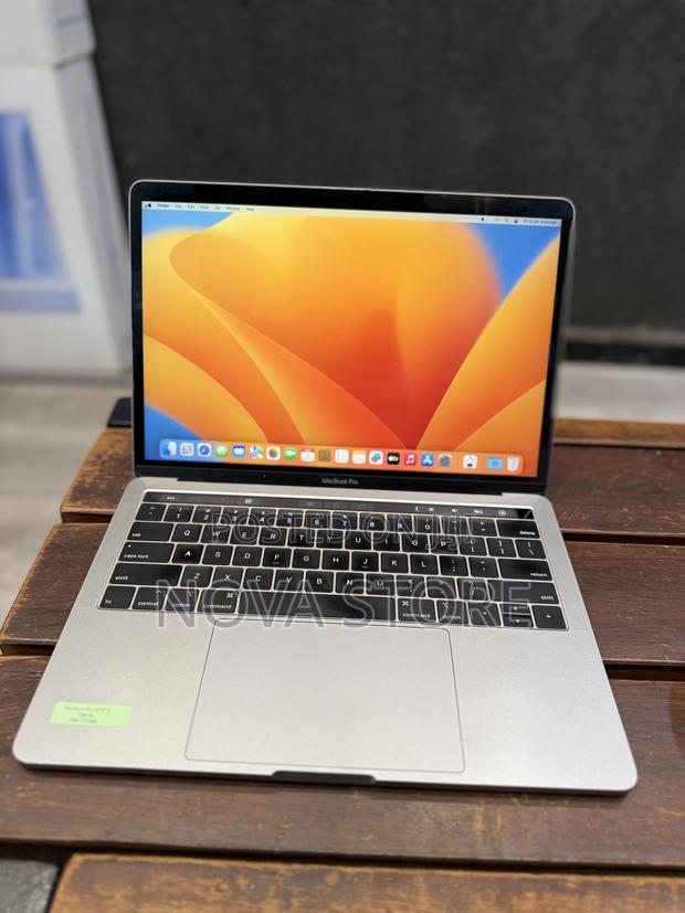 Laptop Apple MacBook Pro 2019 8GB Intel Core I5 SSD 512GB photo 4