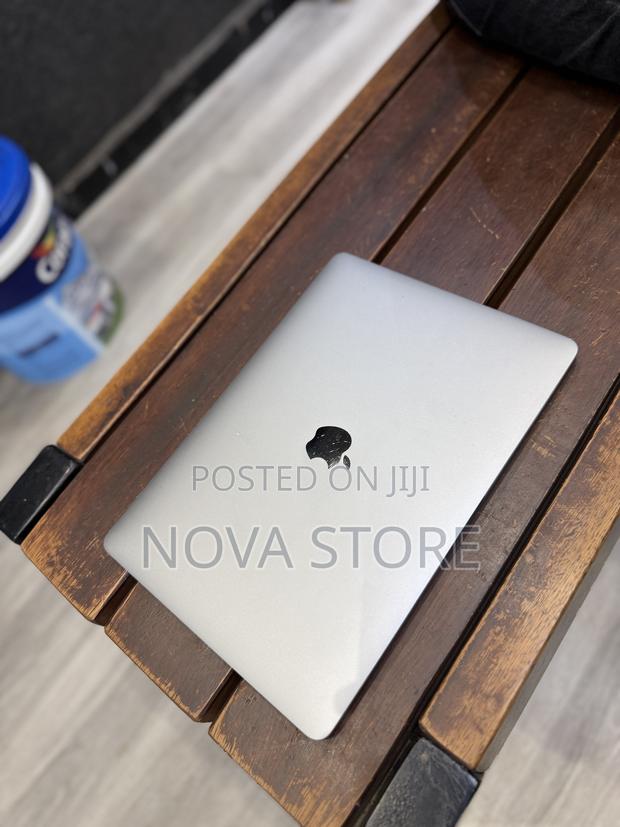 Laptop Apple MacBook Pro 2019 8GB Intel Core I5 SSD 512GB photo 3