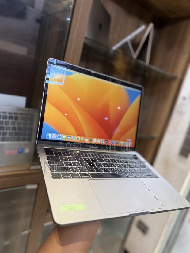 Laptop Apple MacBook Pro 2019 8GB Intel Core I5 SSD 512GB
