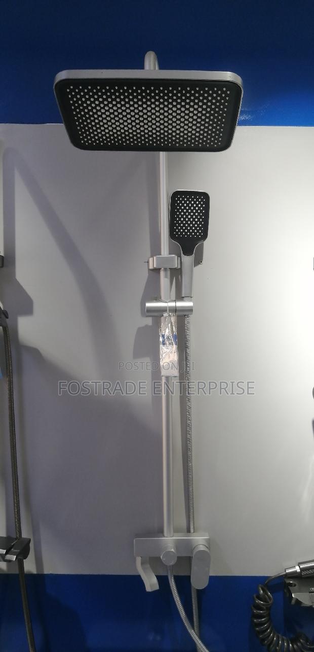3 in 1 Shower Set. · Photo 2
