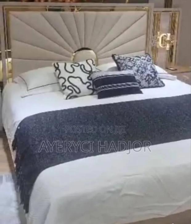 A Topnotch Master Class Bed Set