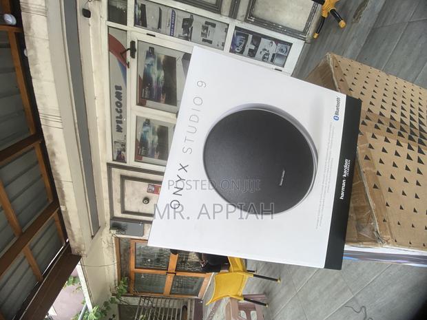 Elevate Your Space With the Glamorous Harman Kardon Onyx 9 Unit
