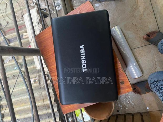 New Laptop Toshiba Satellite C55 8GB Intel Pentium HDD 500GB photo 2
