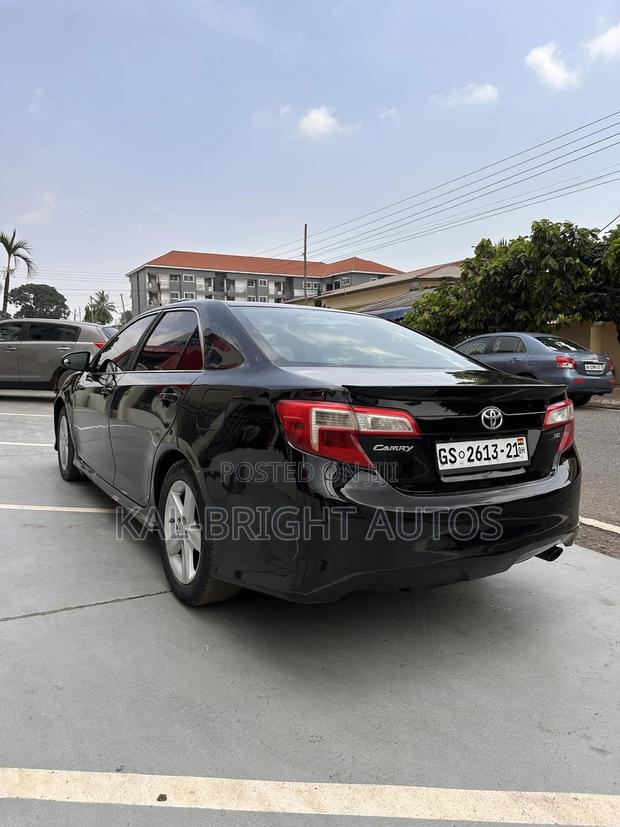 Toyota Camry XLE 4dr Sedan (2.5L 4cyl 6A) 2014 Black