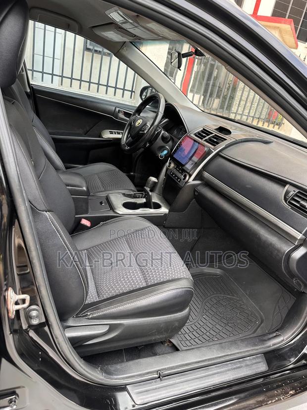 Toyota Camry XLE 4dr Sedan (2.5L 4cyl 6A) 2014 Black