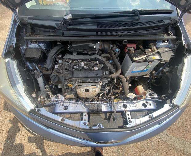 Toyota Vitz 2013 Blue