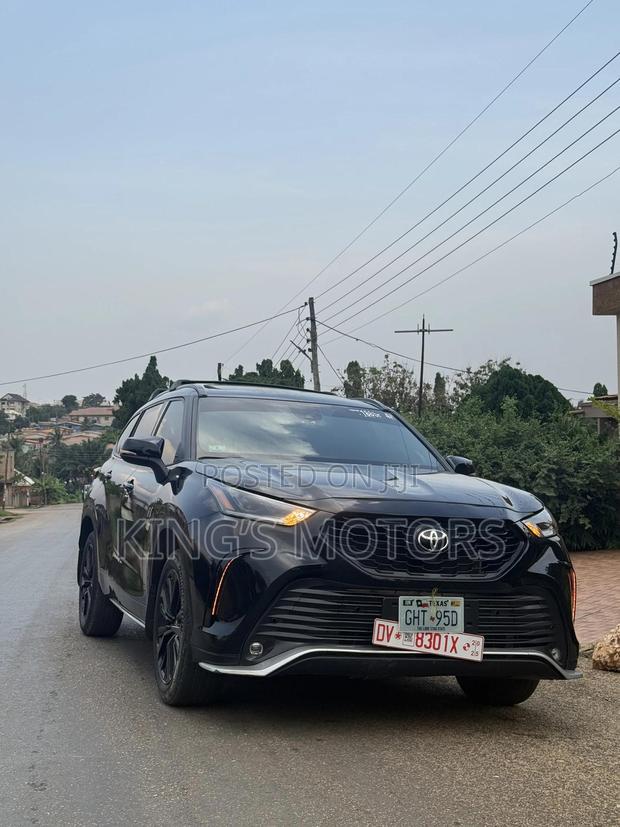 Toyota Highlander XLE AWD 2023 Black