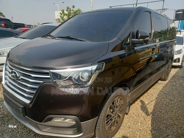 Hyundai Starex 2019 Black