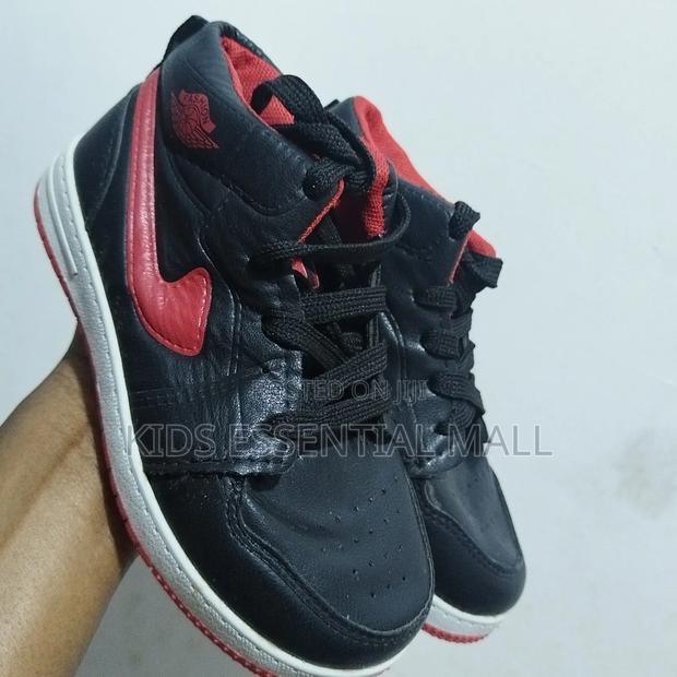 24 to 25 Size Sneakers for Kids photo 2