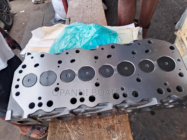 Nissan Qd32 Cylinder Head photo 6