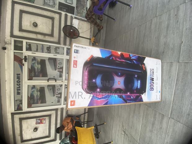 Superb Party Vibes: Unleash the Power of the JBL Partybox 710