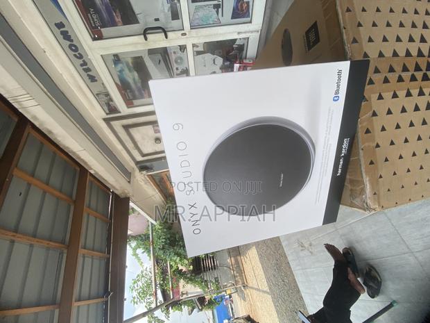 Elevate Your Space With the Superb Harman Kardon Onyx 9 Unit