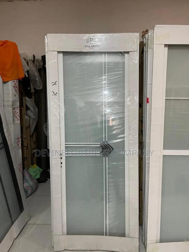 Quality Bathroom Glass Doors Paladin Come in DFF Designs