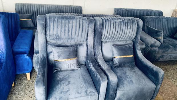 Comfortable Royal Sofa Set photo 2