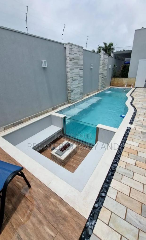 Pool Construction Services · Photo 4