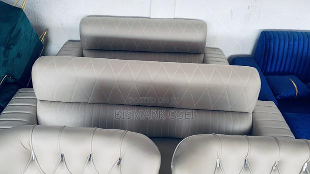 Comfortable Royal Sofa Set photo 2