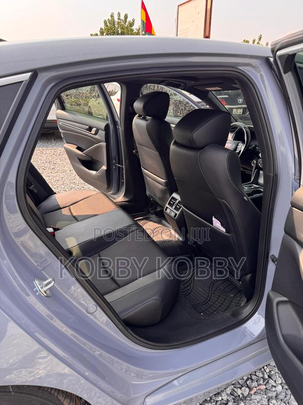 Honda Accord Sport 2.0T 2020 Silver photo 2