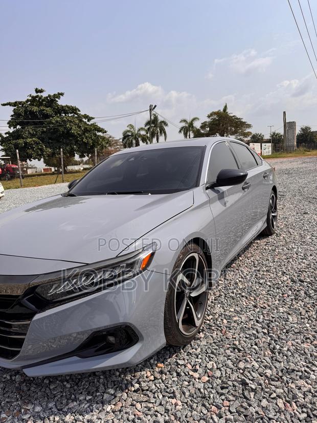 Honda Accord Sport 2.0T 2020 Silver photo 6