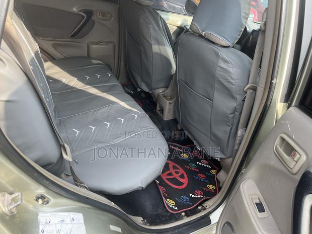 Toyota RAV4 2005 Gray photo 6
