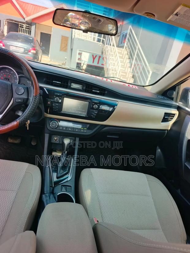 Toyota Corolla 2016 Black