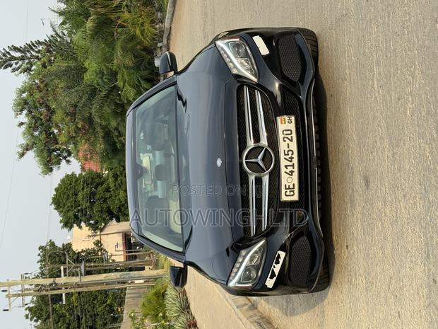 Mercedes-Benz C300 Luxury 4Matic Sedan AWD (2.0L 4cyl 7A) 2016 Black